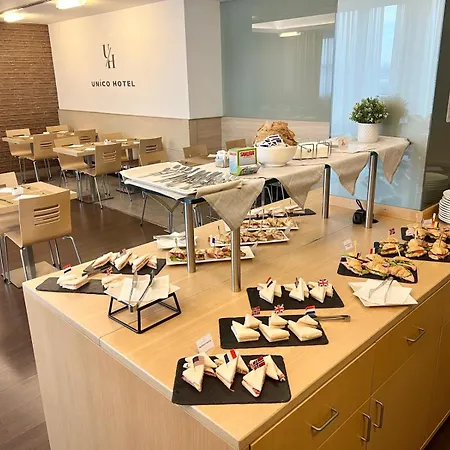 Unico Hotel 4*