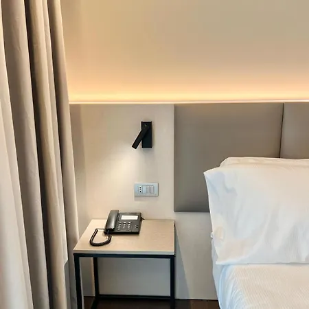 Hotel Unico Ossona